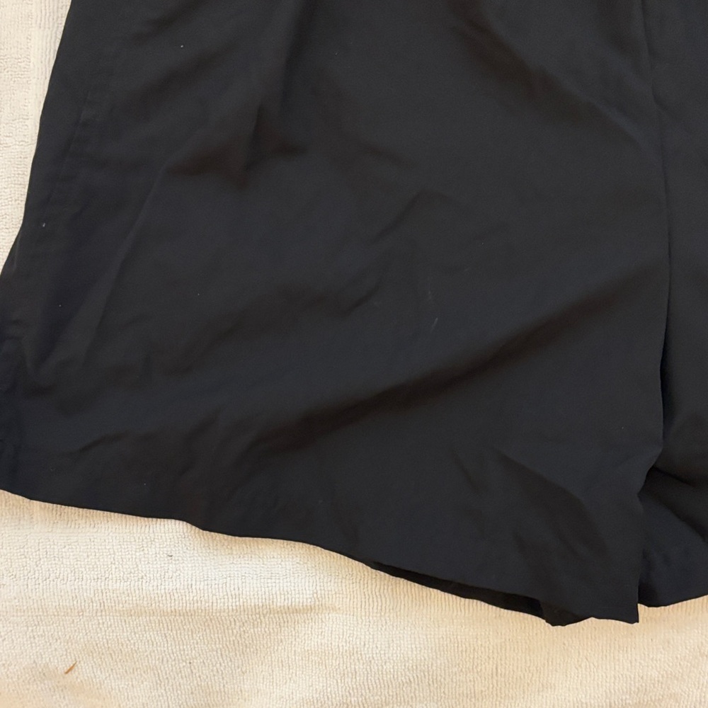 Vintage Nike Women's Black Athletic Shorts - Picture 5 of 6